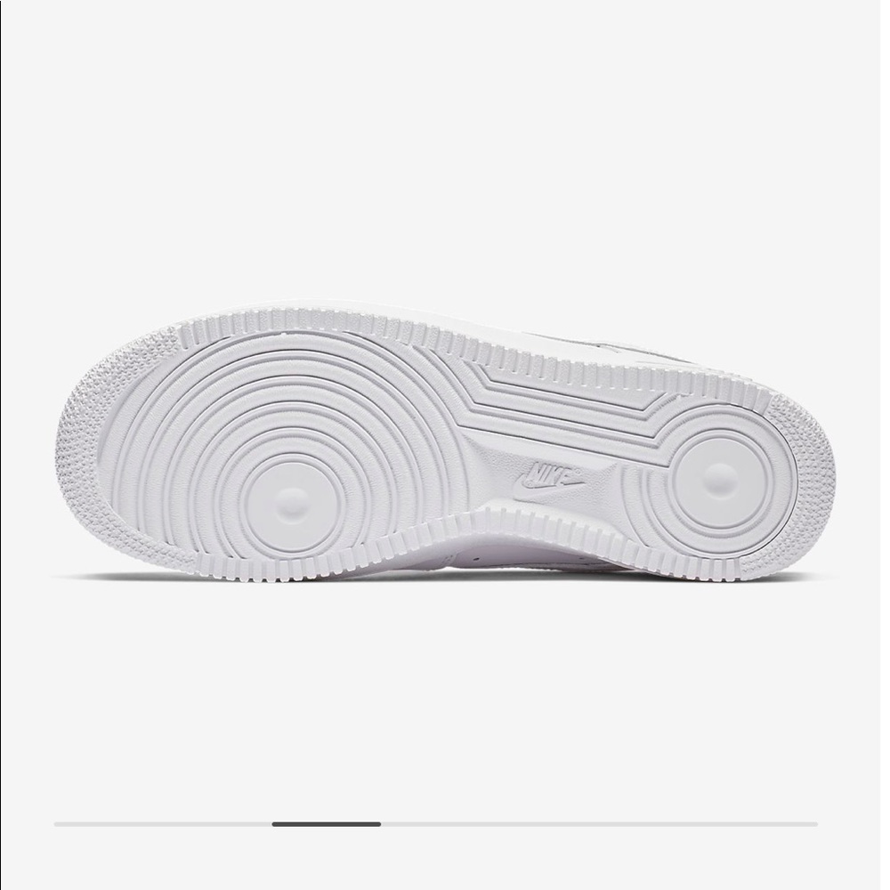 WMNS AIR FORCE 1 ‘07 - Picture 2 of 4